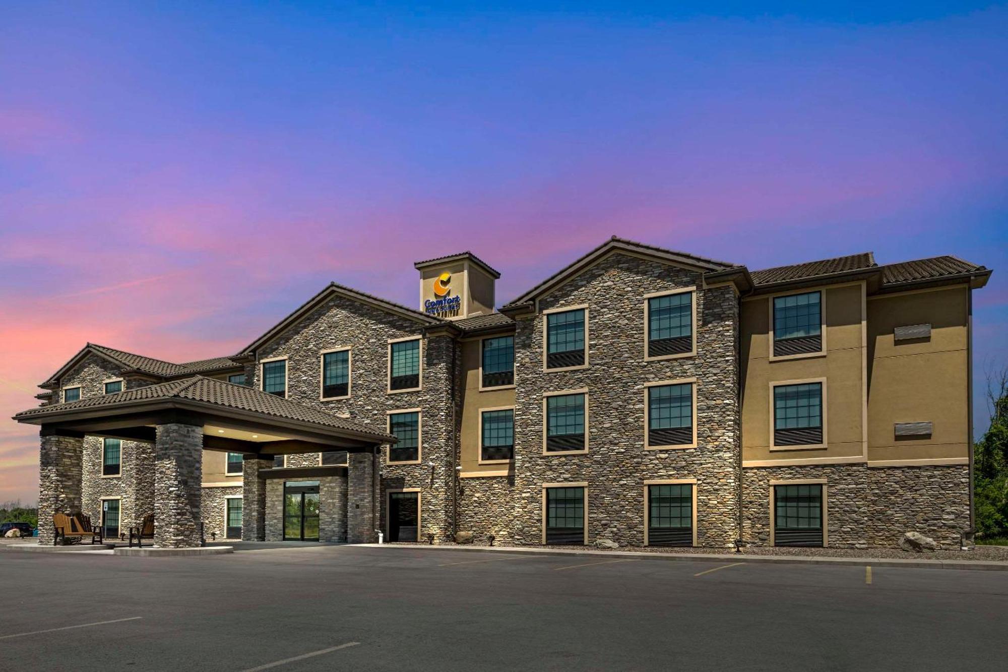 Comfort Inn & Suites Medina Экстерьер фото