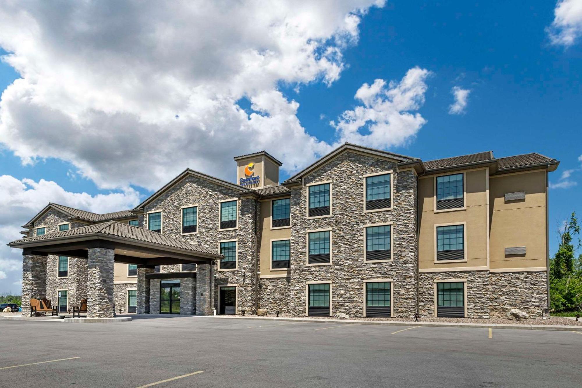 Comfort Inn & Suites Medina Экстерьер фото