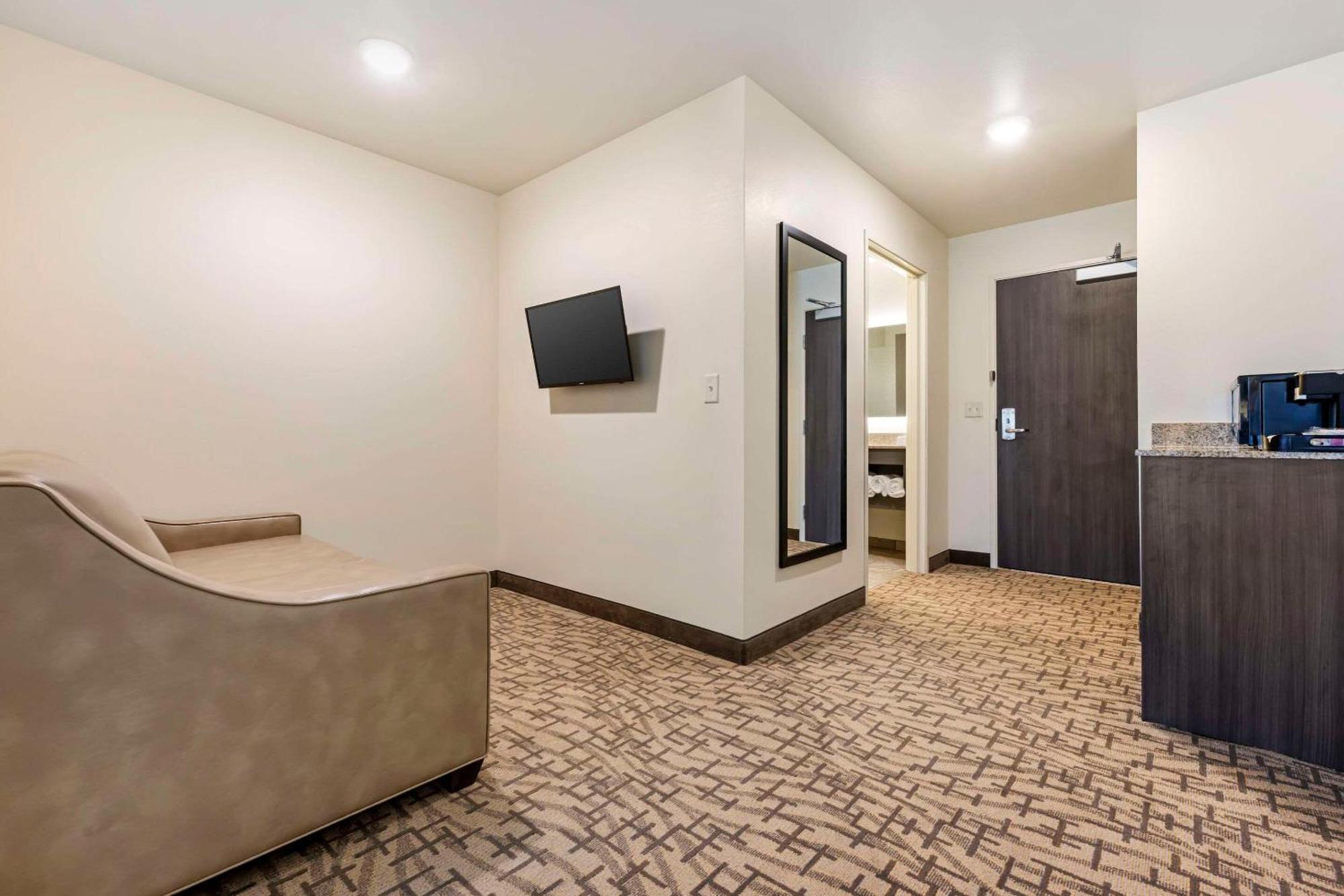Comfort Inn & Suites Medina Экстерьер фото